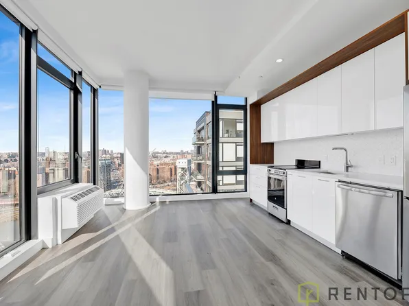 224 East 135th Street 1517 image 1 of 31