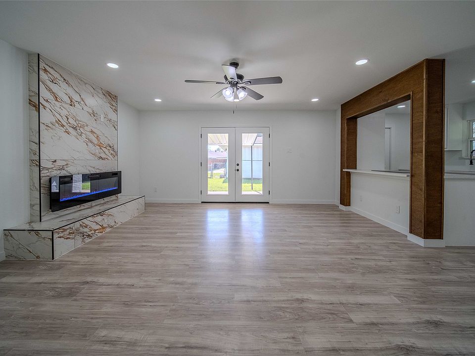 1st image of 2614 Whitson Way