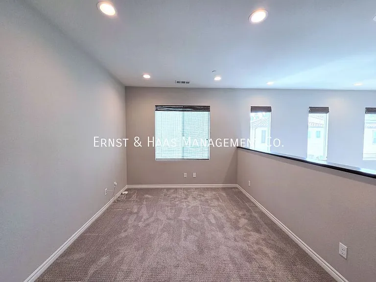 4735 Holly Ave — Photo 16