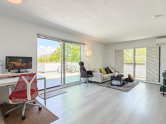 2nd image of 7480 Saint Albans Rd #335