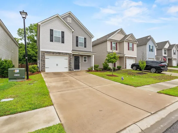1069 Crescent Moon Loop, Hopkins, SC 29061