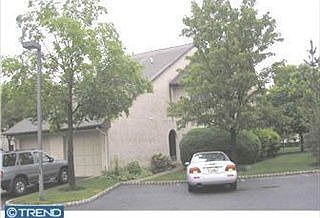 1st image of 125 Thoreau Dr