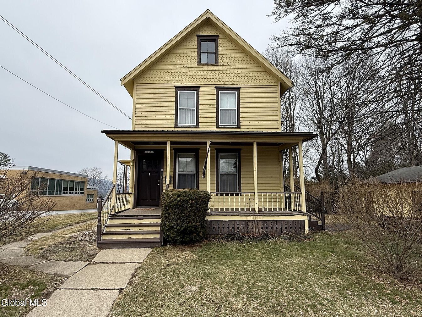 1st image of 115 Oak Street
