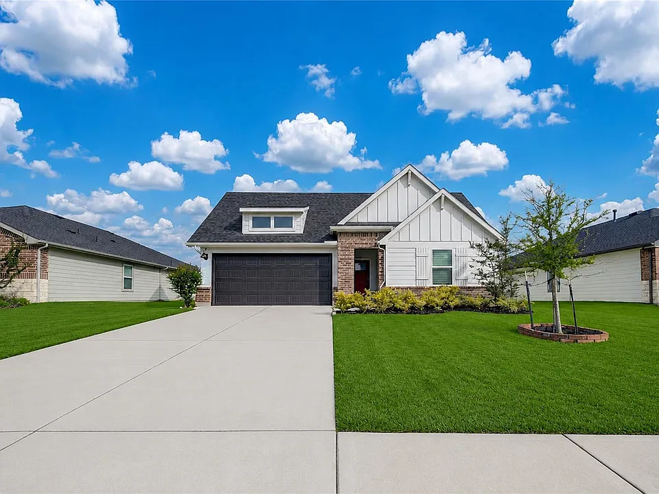 2732 Misty Elm Ln