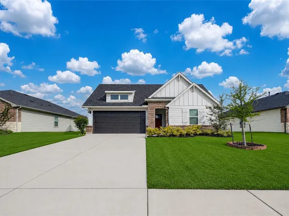2732 Misty Elm Ln, Richmond, TX 77469
