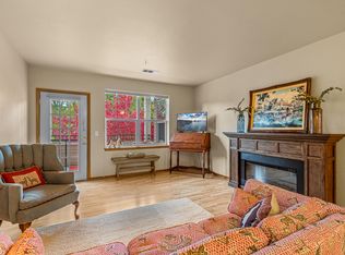 908 Mountain Meadows Cir, Ashland, OR 97520