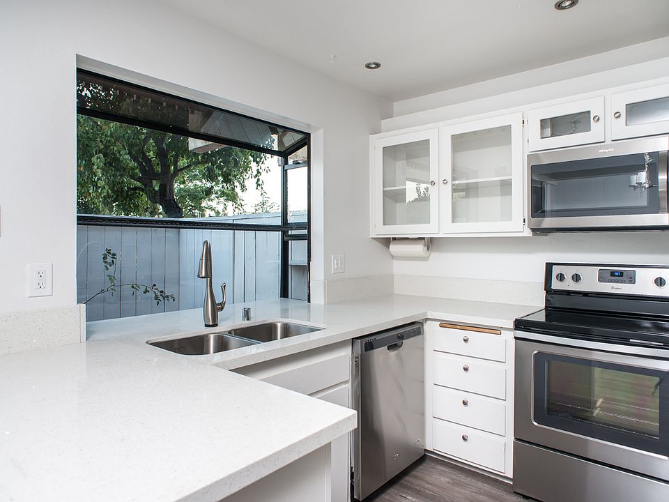 1st image of 9423 Gold Coast Dr Unit C1