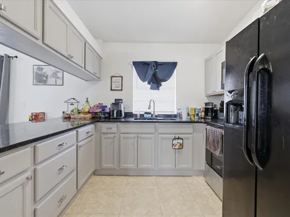 440 SW 5th St, Cape Coral, FL 33991