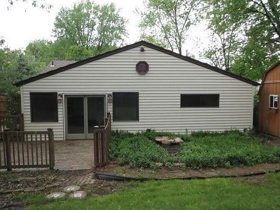 2nd image of 3969 Larchview Dr