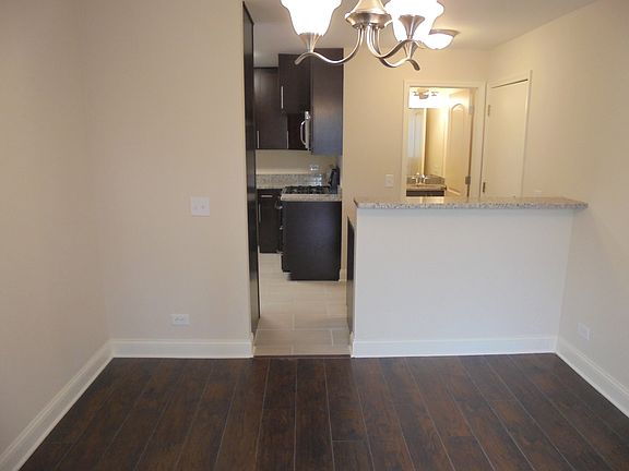 5th image of 850 N Shady Oaks Dr