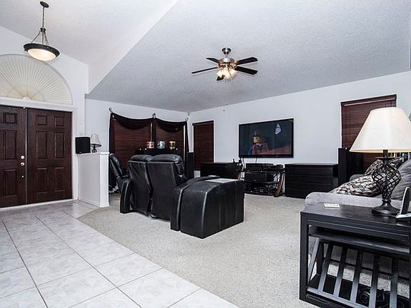 2nd image of 1317 Gangplank Dr