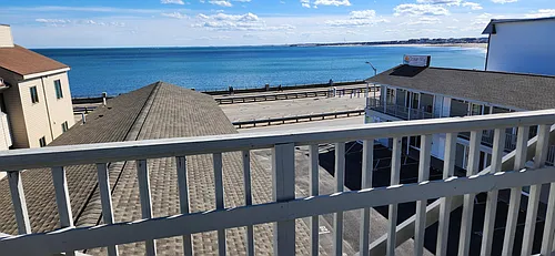 449 Ocean Blvd Photo 1