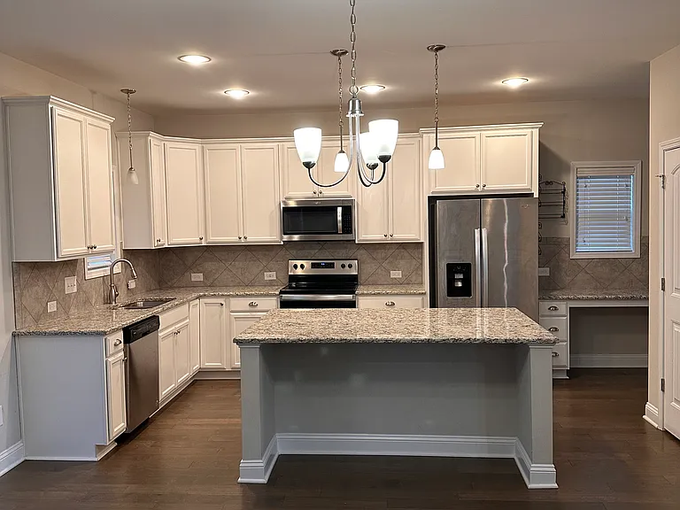 325 Gadson Dr — Photo 16