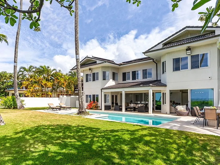 5641 Kalanianaole Hwy — Photo 1