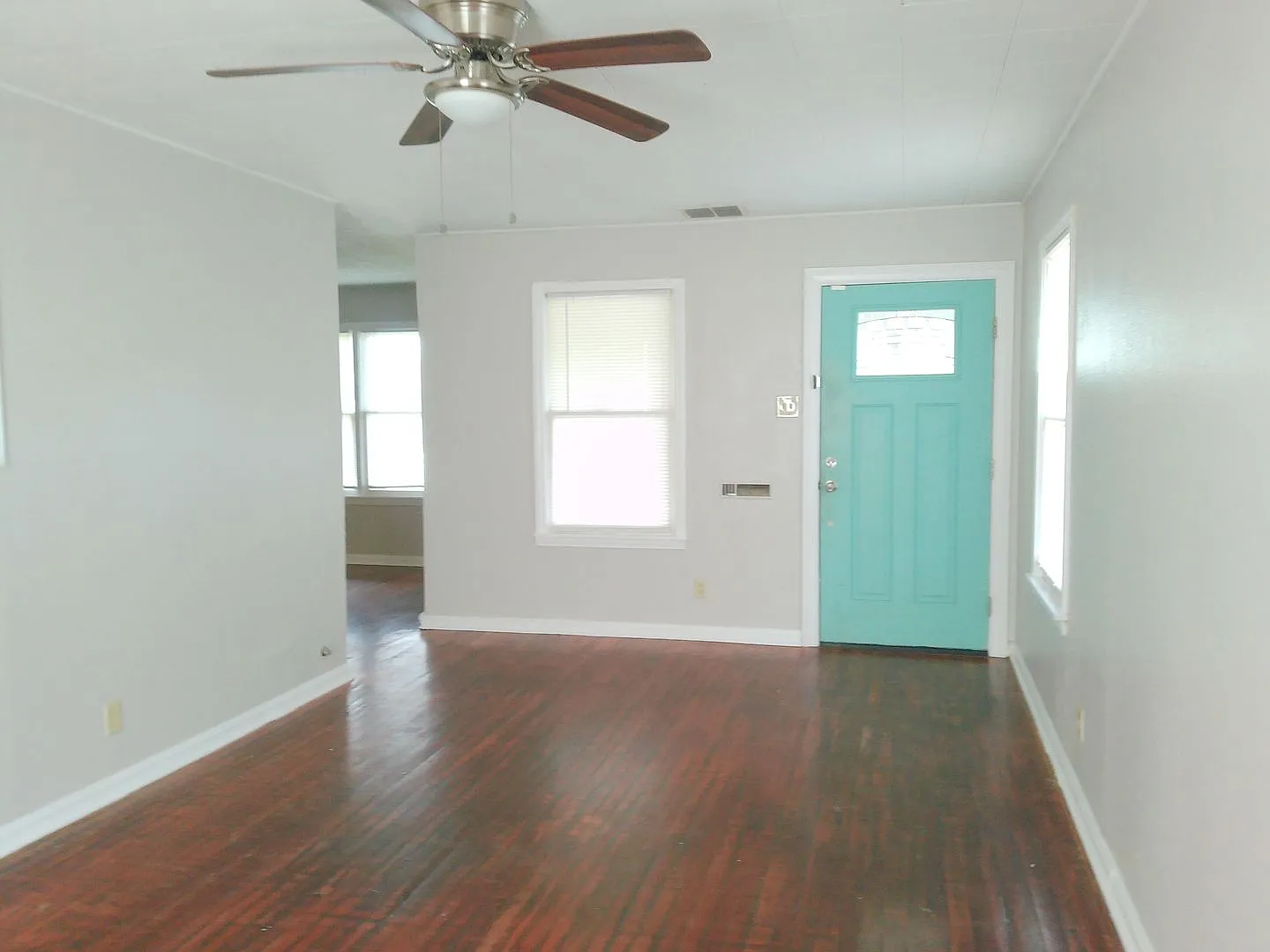3510 Austin - 3/Bed 1/Bath - $1525/month — Photo 3