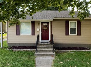 260 S English Ave, Marshall, MO 65340