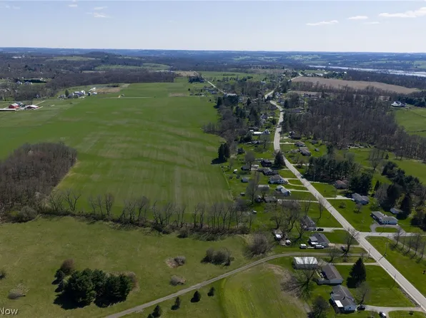 Moreland Rd, Wooster, OH 44691
