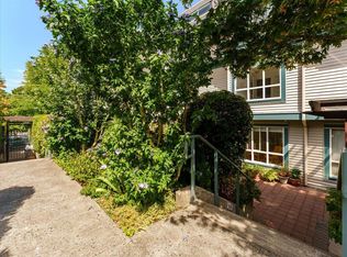 288 Saint Davids Ave #12, North Vancouver, BC