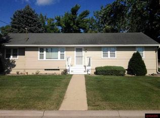409 2nd Ave SW, Mapleton, MN 56065