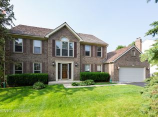 1305 Gaslight Dr, Algonquin, IL 60102