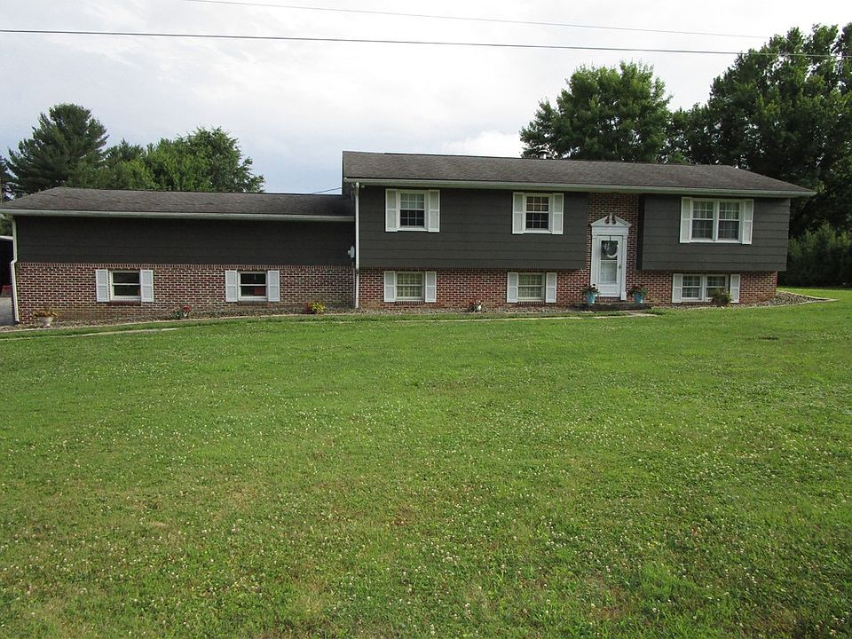 1st image of 2872 Gull Ln