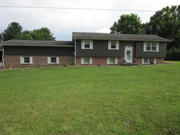 2872-2872 Gull Ln, Transfer, PA 16154