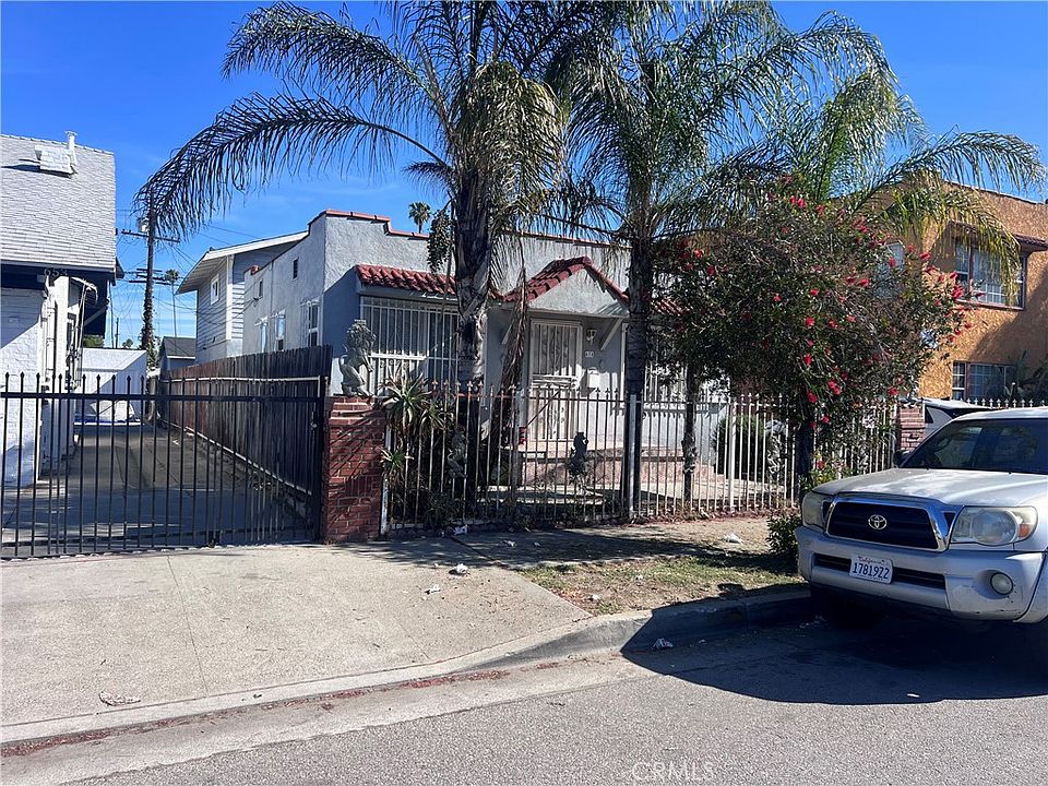 1st image of 629 W Gage Ave