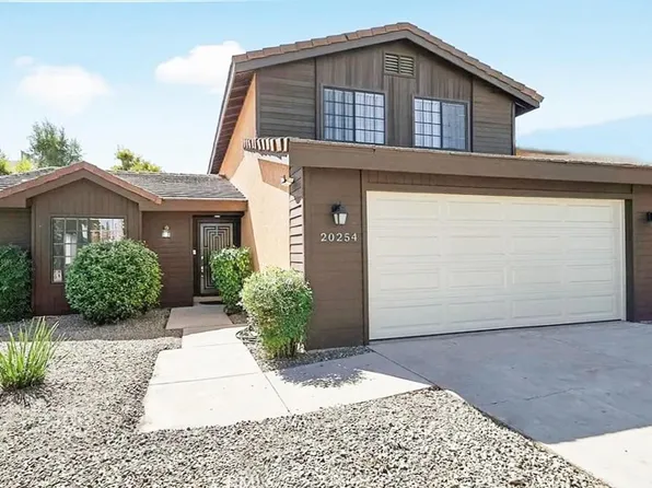 20254 Stagg St, Winnetka, CA 91306