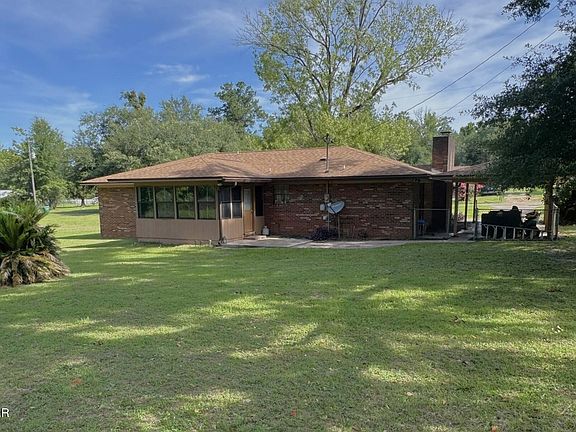3rd image of 7881 Sale St