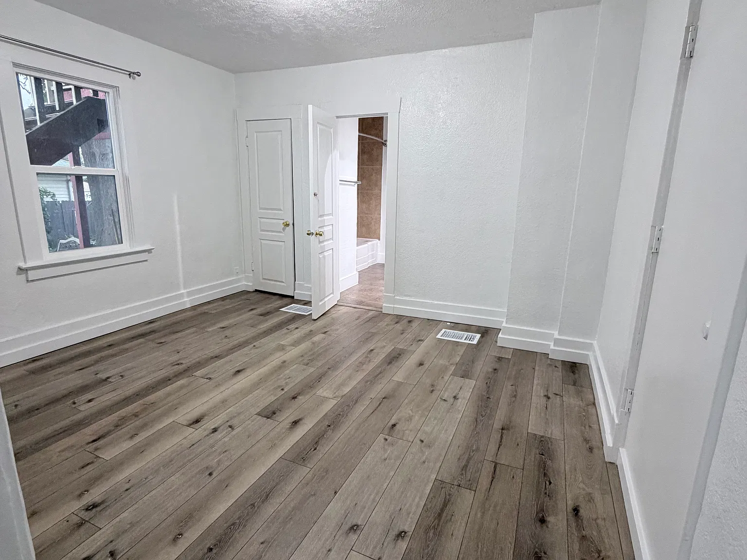 1 bed, 450 sqft, $1,200 — Photo 4