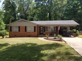 566 Hartness Rd, Statesville, NC 28677