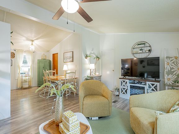 5th image of 10225 Big Pine Ln