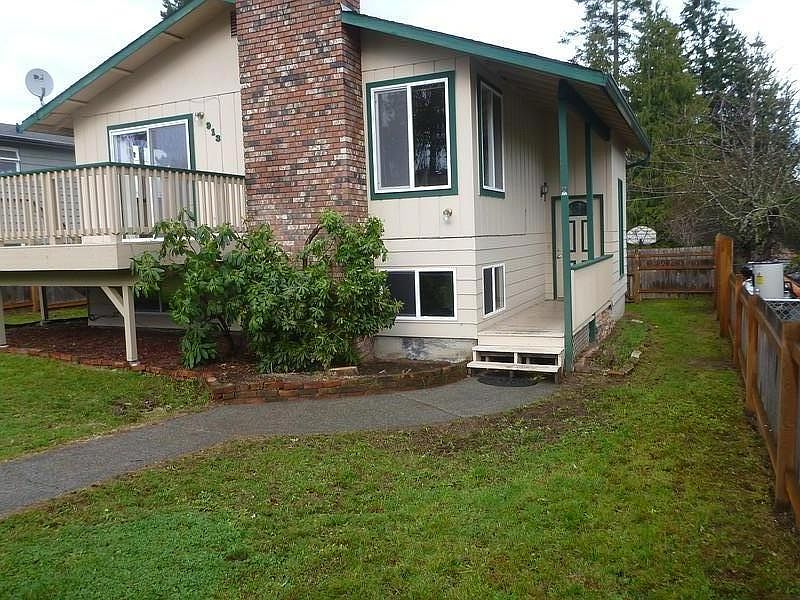 2nd image of 913 W 15th St