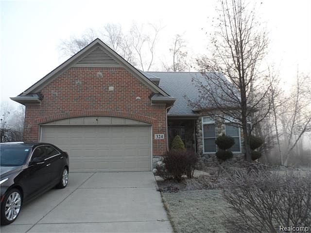 1st image of 324 Pinecliff Ct