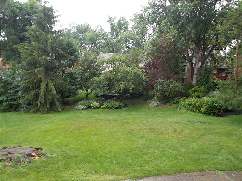 2nd image of 370 Morrison Dr
