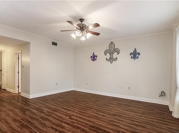 3rd image of 323 Morgan St #1D