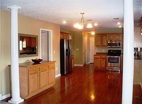 3rd image of 1022 Marina Dr