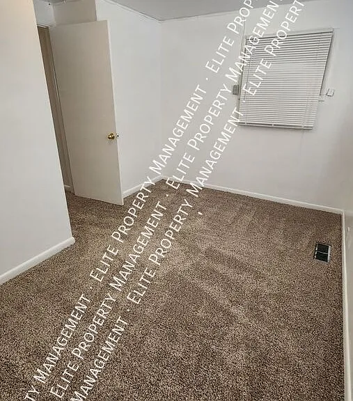 1191 N Main St #2 — Photo 5