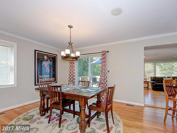 4th image of 9518 Milstead Dr