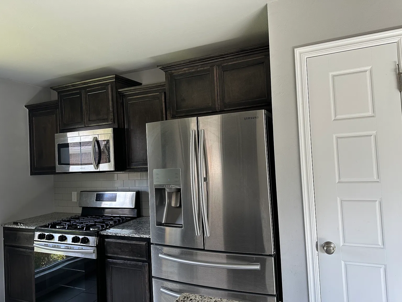 3 bed, 1300 sqft, $1,785 — Photo 4