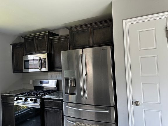 4th image of 4108 NW 151st St