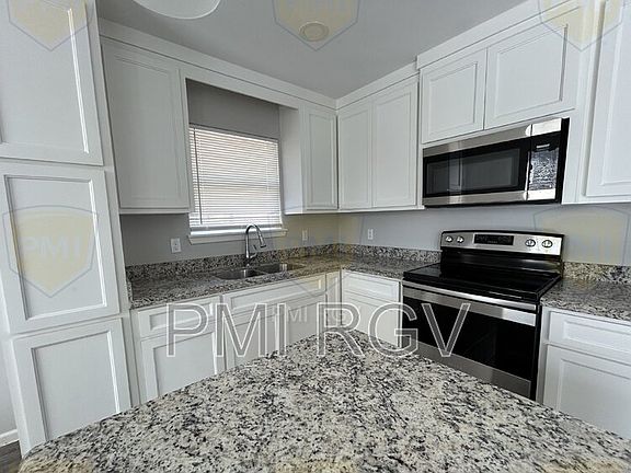5th image of 2009 Stardust Ln APT 3