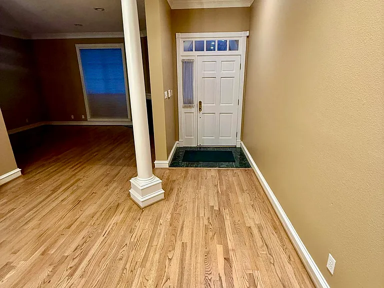 2123 Peckham St — Photo 4