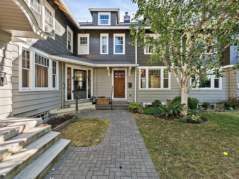 1617 Division Ave #8