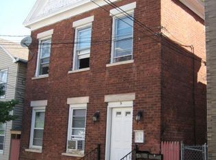 5 Monroe St, Schenectady, NY 12305