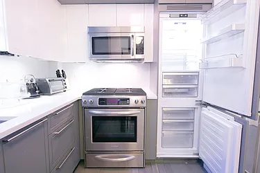 Rented by Landmark Manhattan Realty Corp