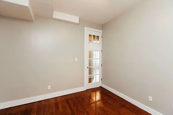 Rented by Nooklyn NYC LLC | media 57