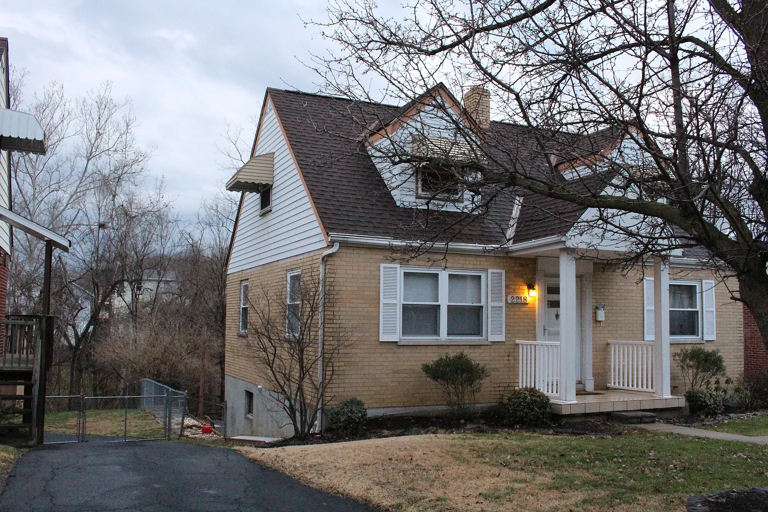 2218 Joyce Ave photo 1