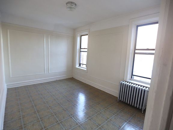 2nd image of 271 Sullivan Pl APT 3A