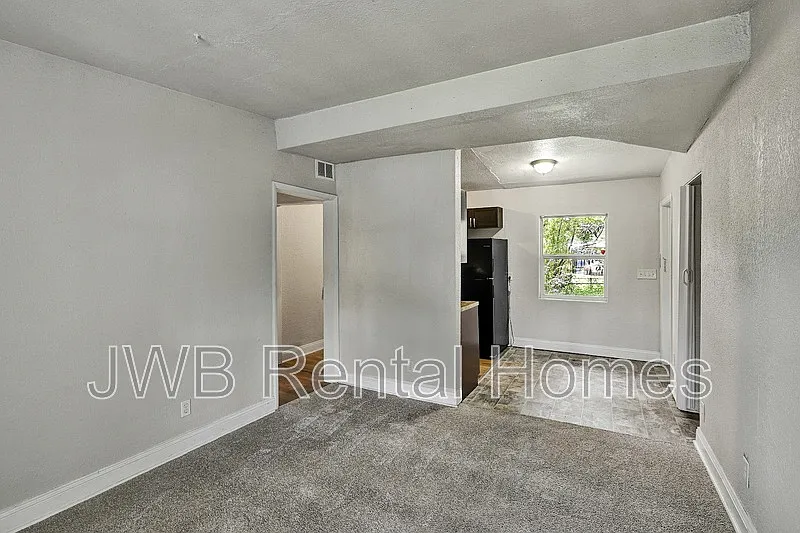 Northside — Photo 4